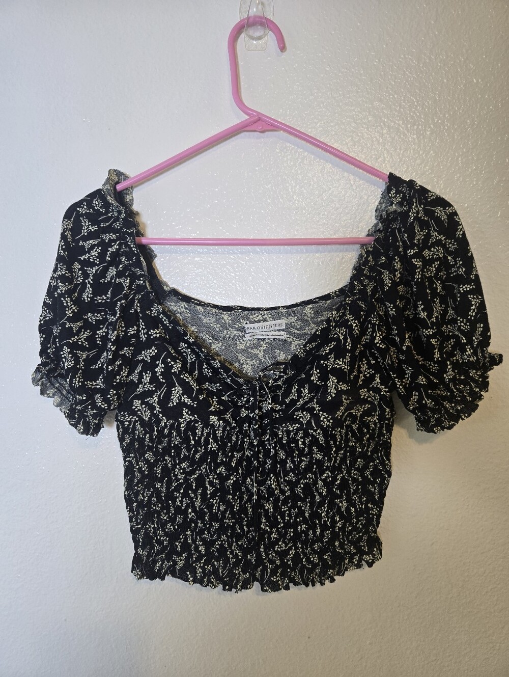 URBAN OUTFITTERS Puff Sleeve Crop Top Smocked Floral Viscose Medium